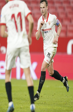 Copa del Rey: Sevilla se impone 2-0 al Barcelona en la ida de semifinales
