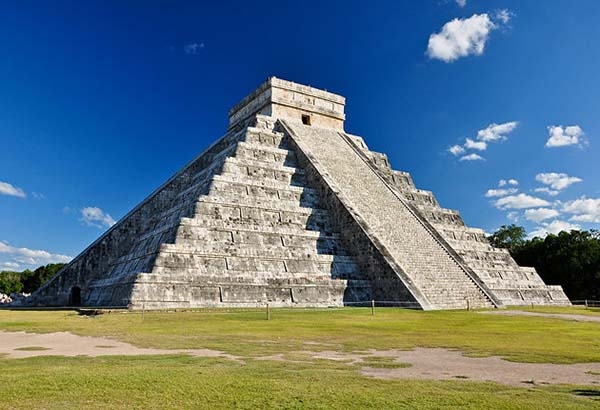 Hallan cenote debajo de pirámide central de Chichén Itzá