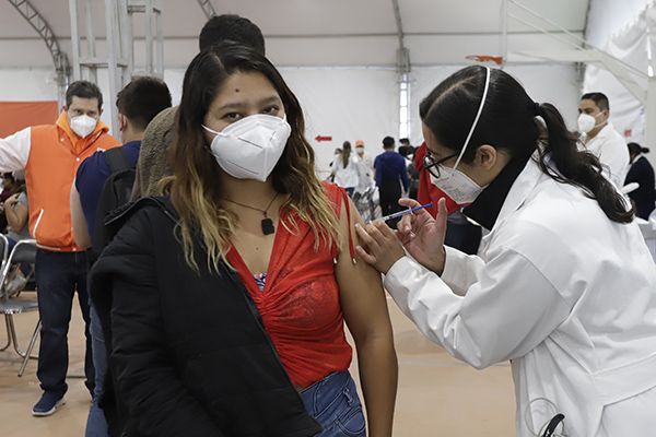 Empresarios de Puebla a favor de certificados COVID, pero piden se eviten casos de corrupción