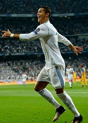 Real Madrid derrotó 3-0 al APOEL en su inicio de Champions League