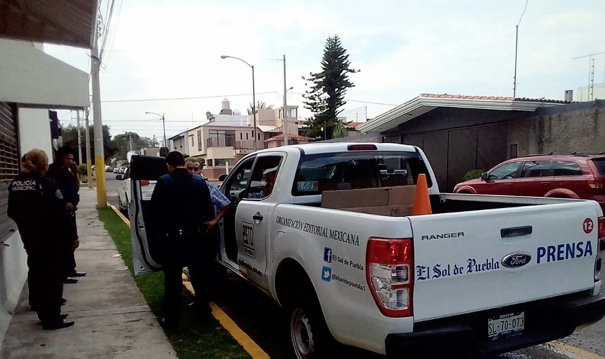 Asaltan a chofer y fotógrafo de El Sol de Puebla en Huexotitla