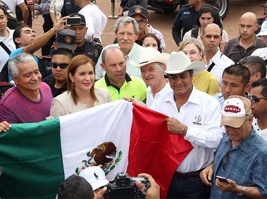 “El Bronco” descarta integrar a su gabinete a militantes de partidos