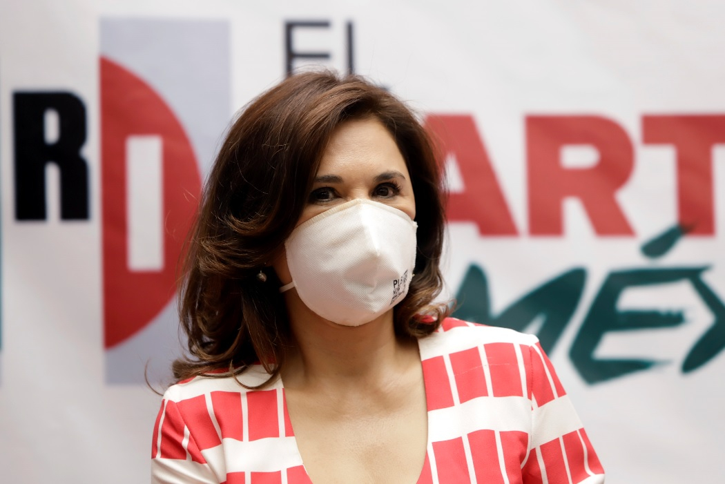 Hackean cuenta de Twitter de Blanca Alcalá