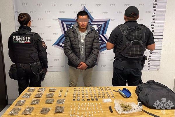 Sujeto con más de 100 dosis de droga es capturado en Puebla