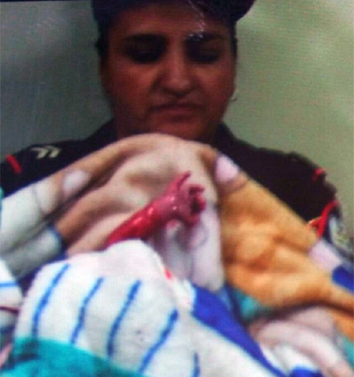 Menor de 16 años de edad, madre de bebé abandonado en retrete del Metro en México