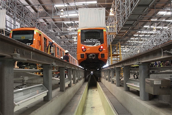 Ebrard libra aprehensión por Línea 12; buscan a ex director del Metro