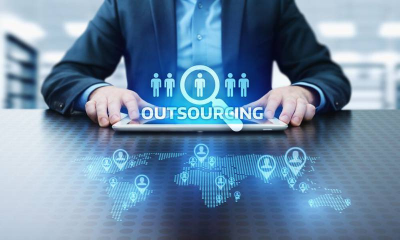 Dan prórroga a ley de Outsourcing