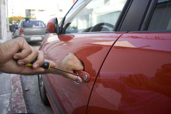 Denuncian al día el robo de 16 automóviles en Puebla