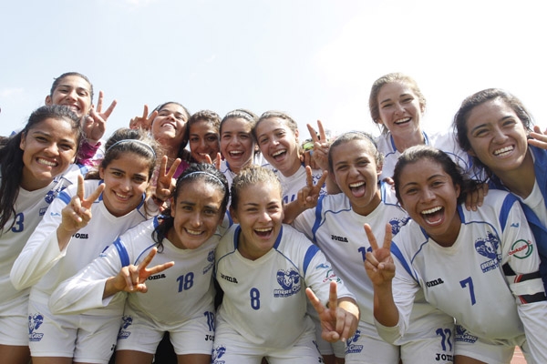 FOTOS: Finales de futbol y baloncesto de la Universiada 2014