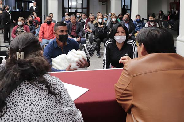 MBH refrenda su compromiso con asistentes a los Martes Ciudadanos