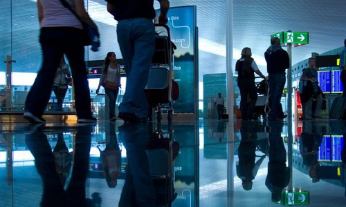 Consigue vuelos baratos para viajar en avión, así: