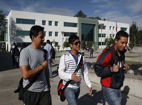 Preparatorias de la BUAP ingresan al Sistema Nacional de Bachillerato