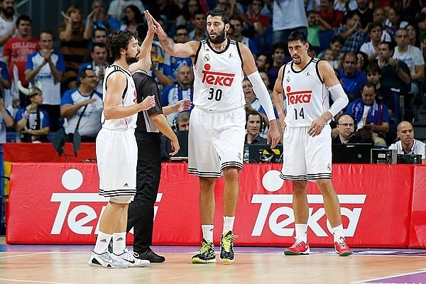 Real Madrid y Gustavo Ayón, invíctos y líderes en el baloncesto español