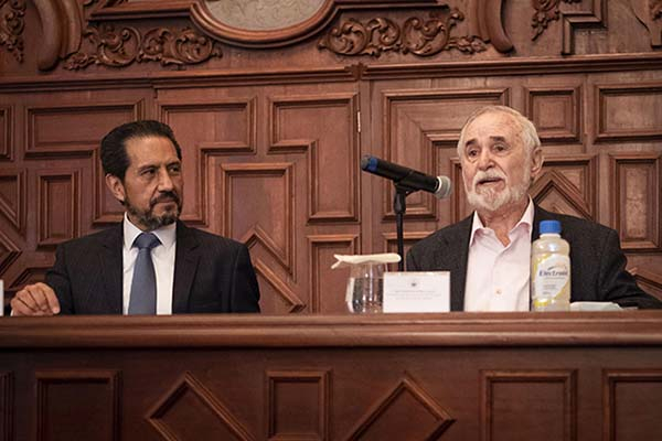 La BUAP rindió homenaje al líder de izquierda Arnoldo Martínez Verdugo