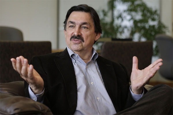 Napoleón Gómez Urrutia obtuvo la ciudadanía canadiense