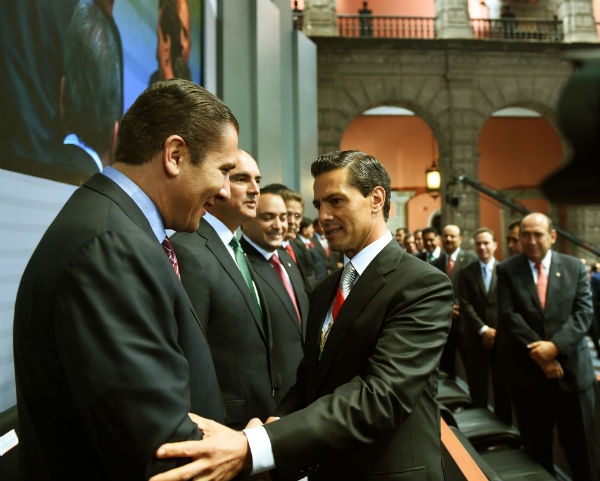 Peña destaca acciones y obras para Puebla en segundo informe
