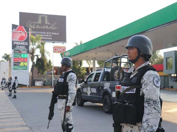 Profeco hace operativo en dos gasolineras de Puebla Capital; clausura una