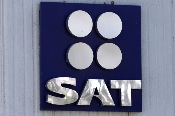 SAT publica guía para realizar casi 80 trámites fiscales