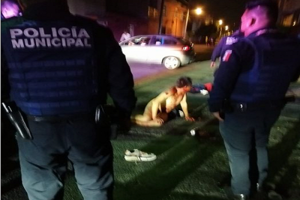 Ladrón es vapuleado por asaltar con pistola de juguete en San Miguel Hueyotlipan