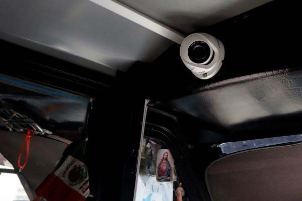 Ponen cámaras en transporte público pero no las conectan al C5, acusan