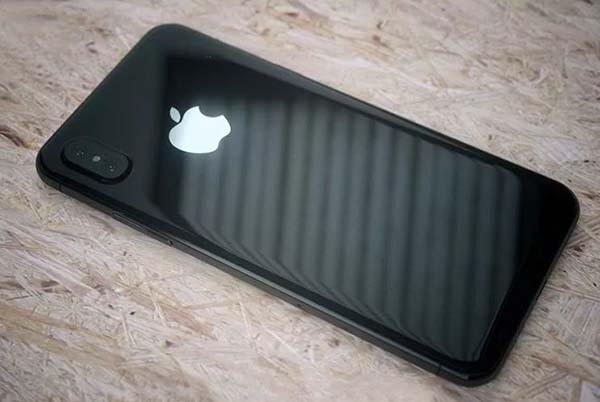 El próximo iPhone 8 podría tener escáner de iris y reconocimiento facial