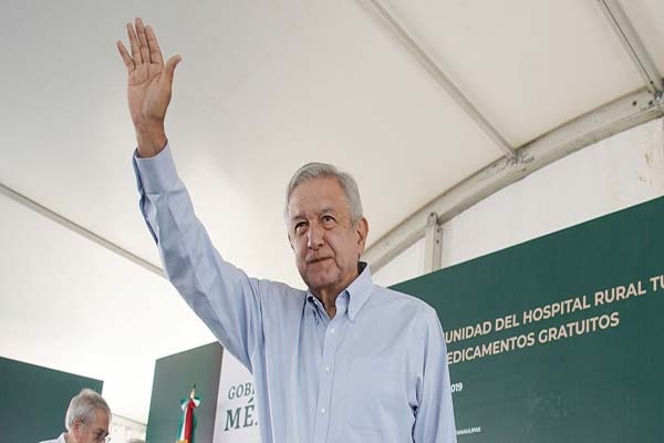 Llueven críticas a AMLO tras pedir a criminales que piensen “en sus mamacitas”