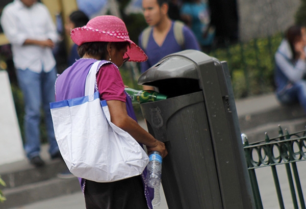 Puebla pasa del cuarto al quinto lugar en pobreza: Coneval
