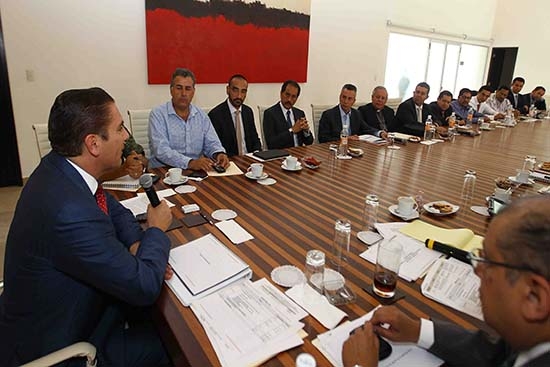 RMV revisa plan de seguridad de Semana Santa; asisten arzobispo y rector de la BUAP