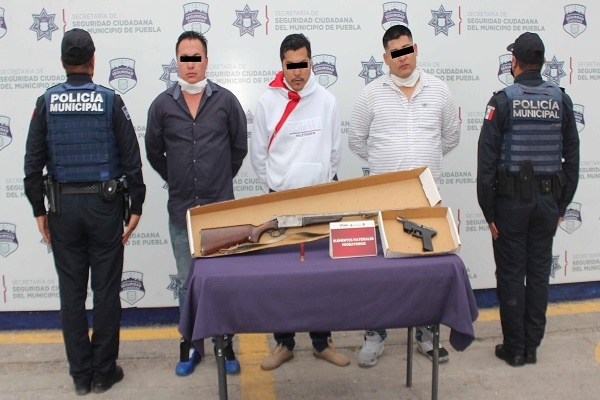 Ladrones de vehículos son capturados en Agua Santa