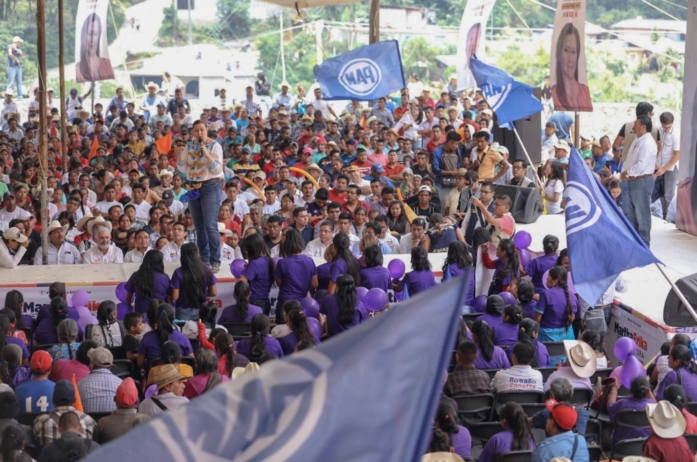 Nadie debe lucrar con la pobreza ni condicionar el Prospera: Martha Erika