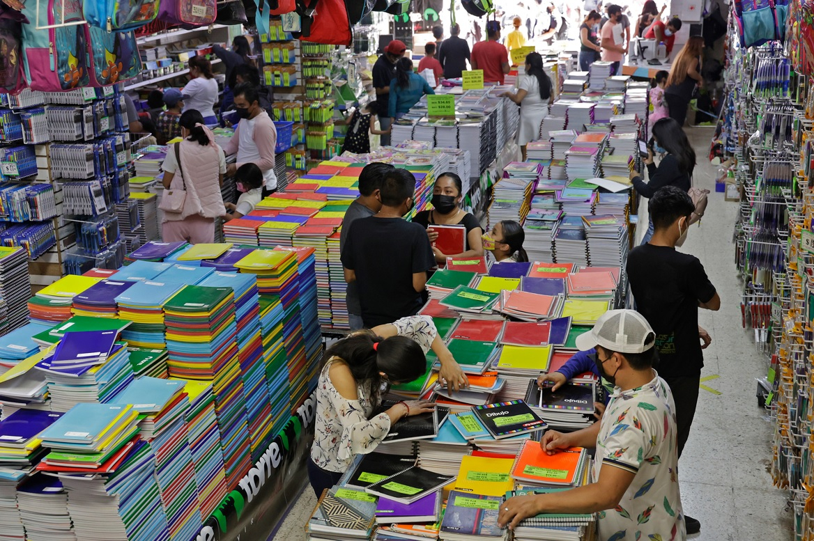 Estiman 3 mil mdp de derrama económica por regreso a clases en Puebla