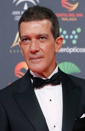 Antonio Banderas celebra cumpleaños con resultado positivo de COVID-19