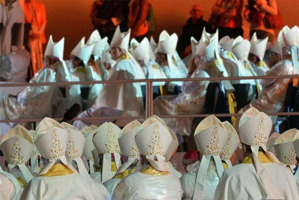 2 mil 500 curas pedófilos recibieron el “castigo canónico”: Vaticano