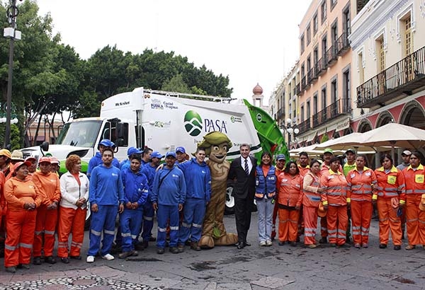 Ayuntamiento de Puebla y PASA renuevan 18 vehículos de RSU
