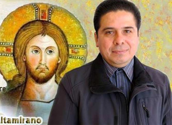 Asesinato de cura y entrega de autodefensas, las notas de fin de año