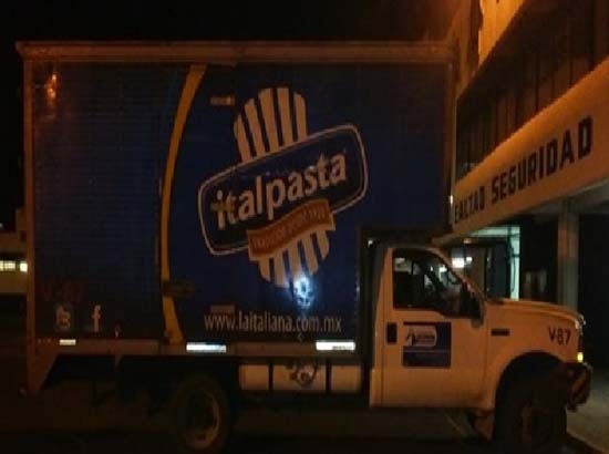 SSP recupera 3 mil litros de hidrocarburo en camioneta con reporte de robo