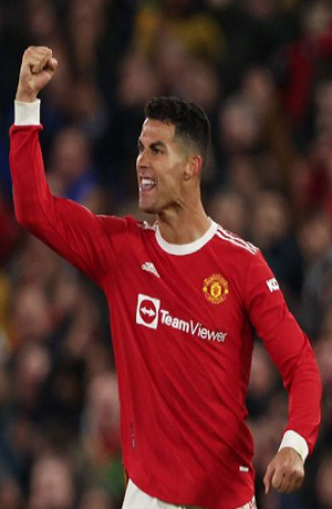 Cristiano Ronaldo da el triunfo al ManU 3-2 ante Atalanta