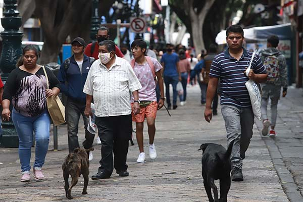 Comerciantes exigen a Claudia Rivera transparentar proyecto de obras del Centro Histórico