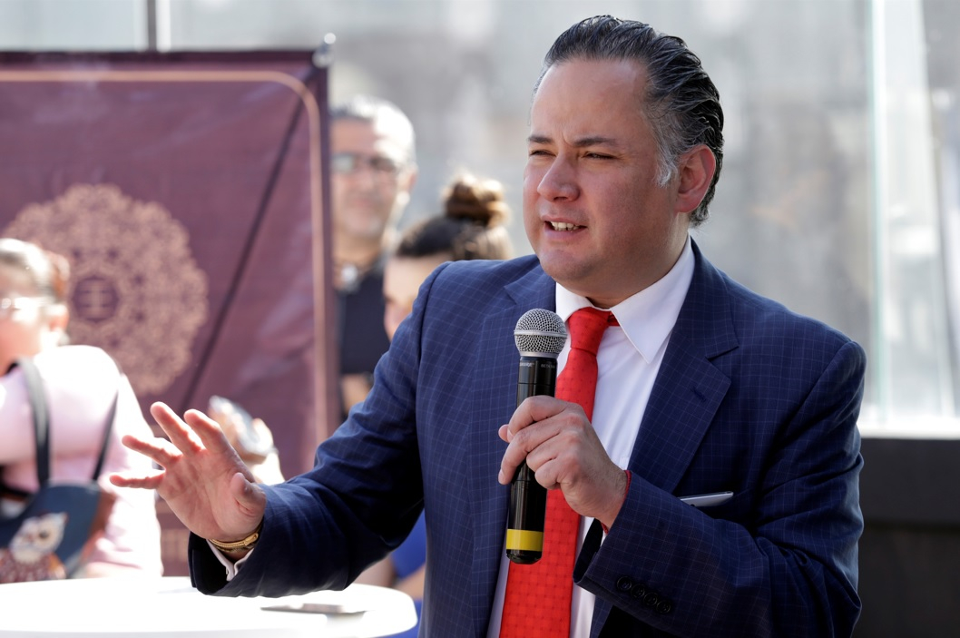 Acusan que Santiago Nieto adquirió propiedades por 40 mdp en dos años