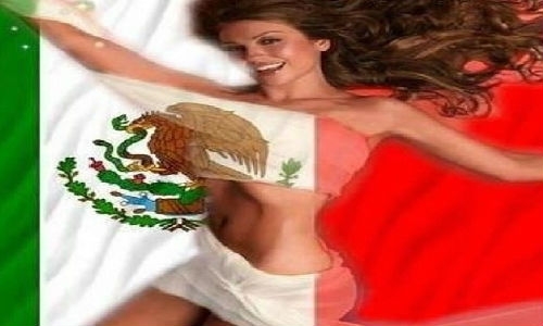 Thalía causa polémica por foto con la bandera mexicana