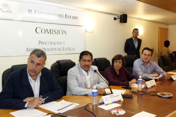 PRI pide comparecencia de Rosas en el Congreso; PAN dice que después