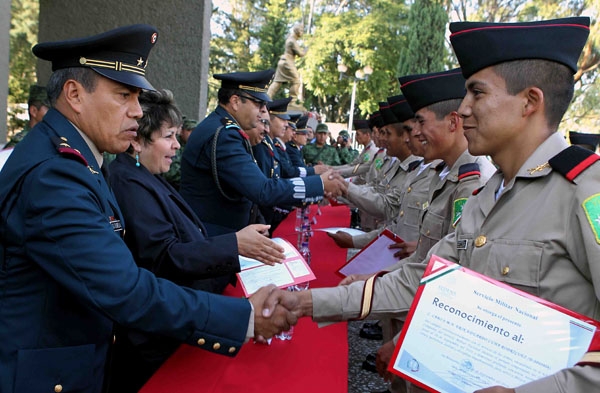 Se gradúan 99 conscriptos del Servicio Militar Nacional