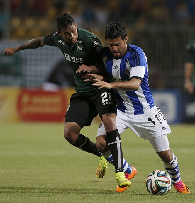 Carlos Vela y la Real Sociedad, fuera de la Europa League