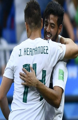 Carlos Vela quiere a Chicharito en la MLS