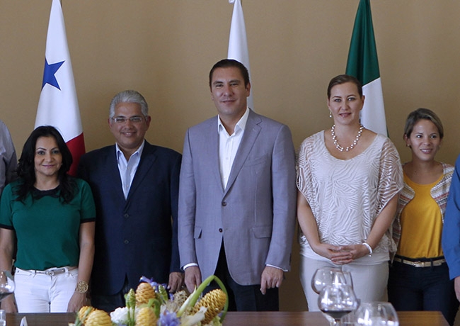 Moreno Valle recibe al presidente de Copa Airlines, Pedro Heilbron