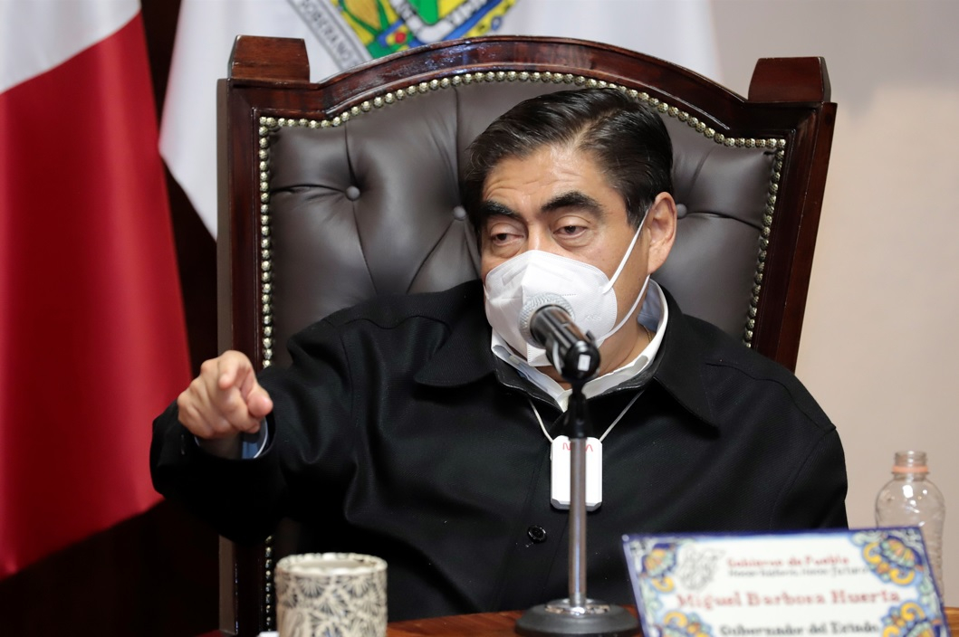 Barbosa llama a la autorregulación ante ómicron
