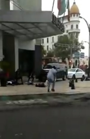 VIDEO: “Balacera” para telenovela causó pánico en Paseo de la Reforma