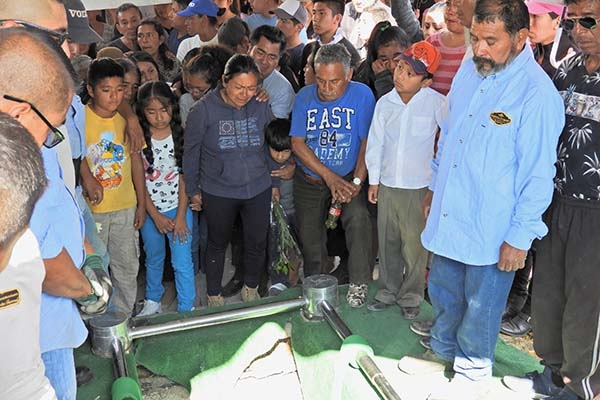 Sepultan a hermanos asesinados en asalto; alumnos de la BUAP marcharán contra inseguridad