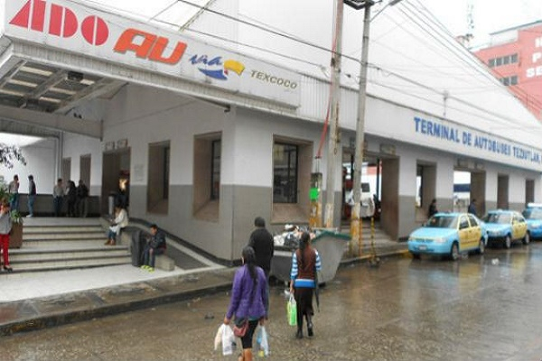 Hallan feto en los baños de la central de autobuses de Zacatlán