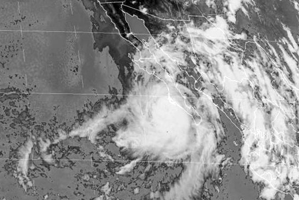 Huracán “Norbert” aumenta intensidad a categoría II